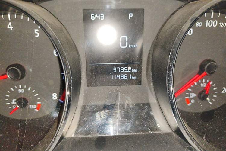 Used Volkswagen Lamando 2015 230TSI DSG Fashion Edition Odometer Close Up