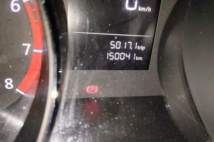Used Volkswagen Lamando 2015 230TSI DSG Fashion Edition Odometer Close Up