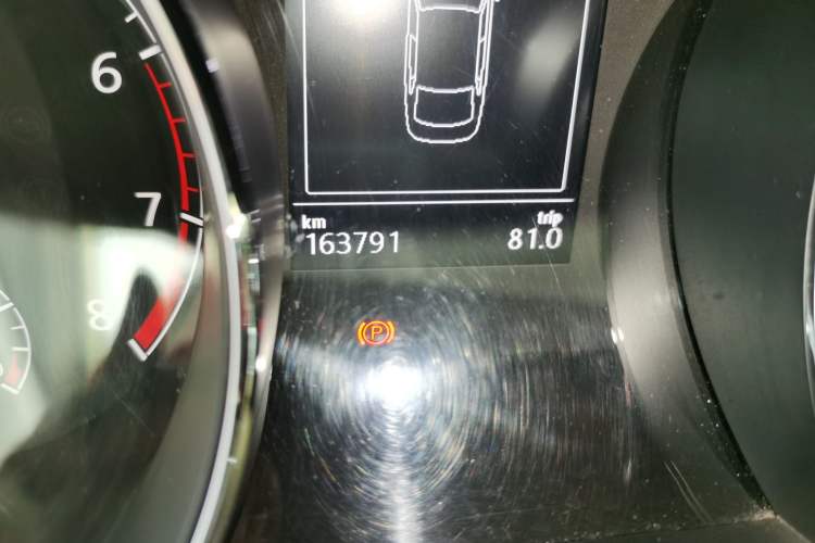 Used Volkswagen Lamando 2015 280TSI DSG Comfort Edition Odometer Close Up