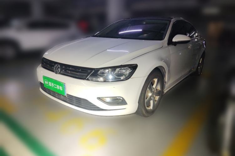 Used Volkswagen Lamando 2015 230TSI DSG Fashion Edition Guazi used car, China used car export, Used car for sale, Used  cars, Cheapest cars for sale