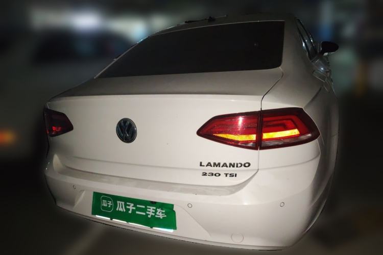 Used Volkswagen Lamando 2015 230TSI DSG Fashion Edition Rear