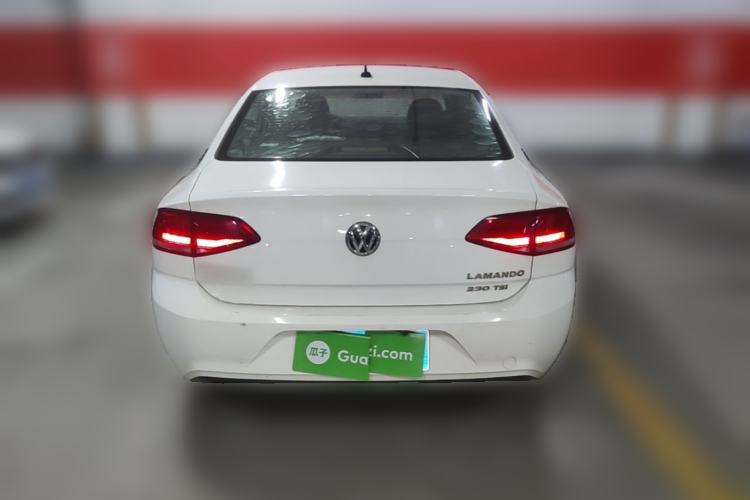 Used Volkswagen Lamando 2015 230TSI DSG Fashion Edition Rear