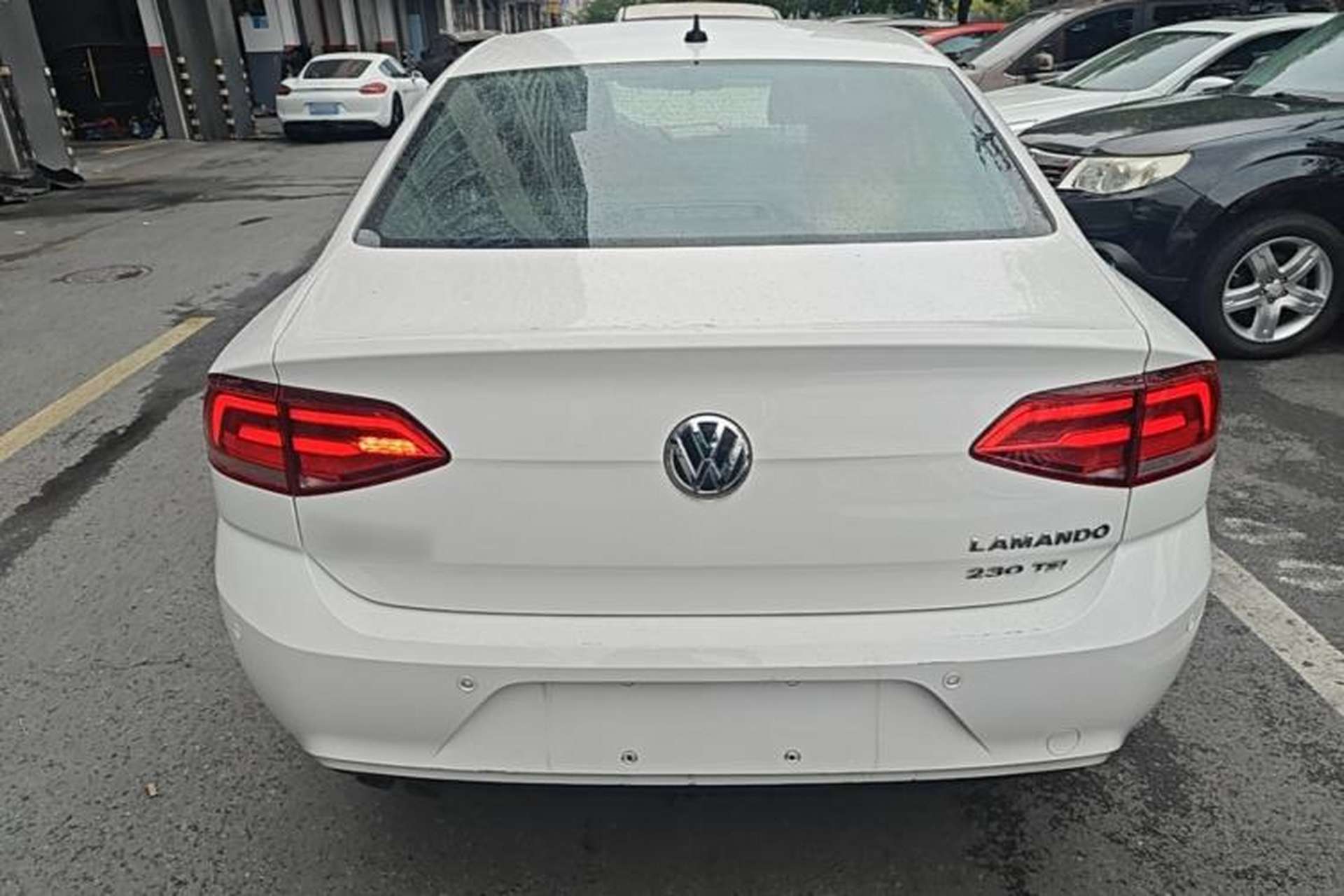 Used Volkswagen Lamando 2015 230TSI DSG Fashion Edition Rear