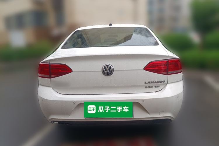 Used Volkswagen Lamando 2015 230TSI DSG Fashion Edition Rear