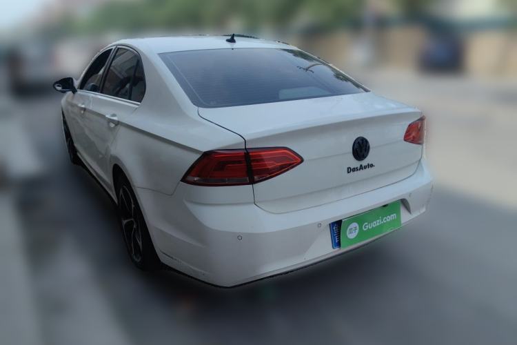 Used Volkswagen Lamando 2015 280TSI DSG Comfort Edition Rear Left 45 Deg