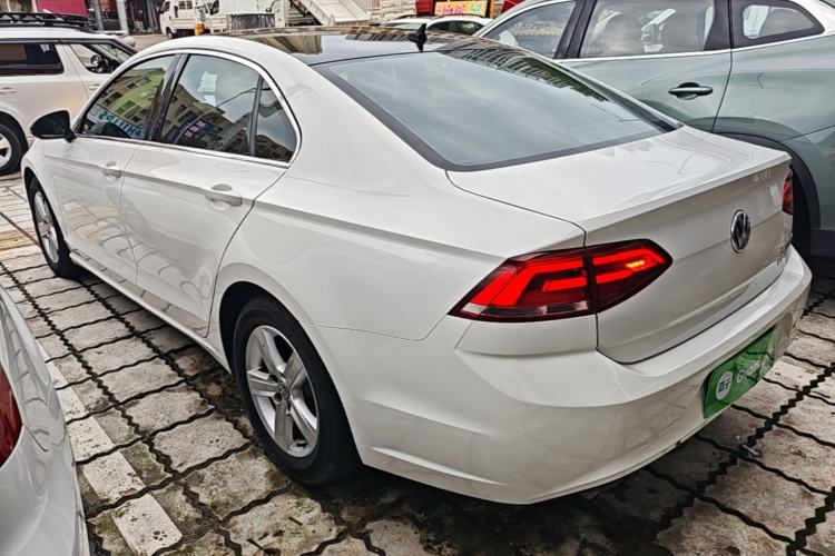 Used Volkswagen Lamando 2015 230TSI DSG Fashion Edition Rear Left 45 Deg