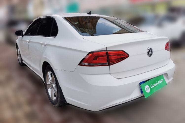 Used Volkswagen Lamando 2015 230TSI Manual Trend Edition Rear Left 45 Deg