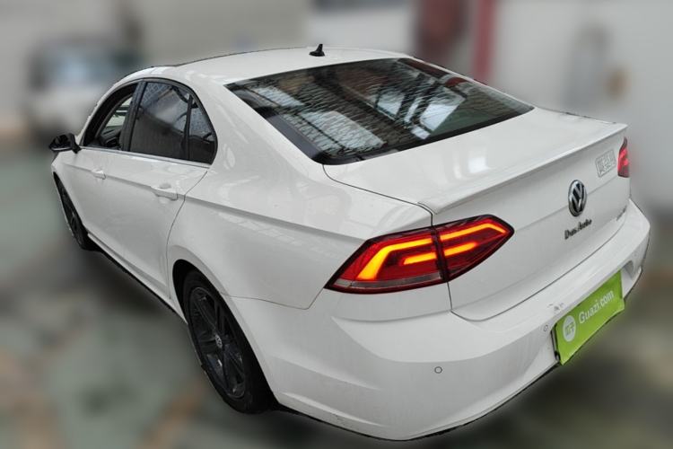 Used Volkswagen Lamando 2015 280TSI DSG Comfort Edition Rear Left 45 Deg