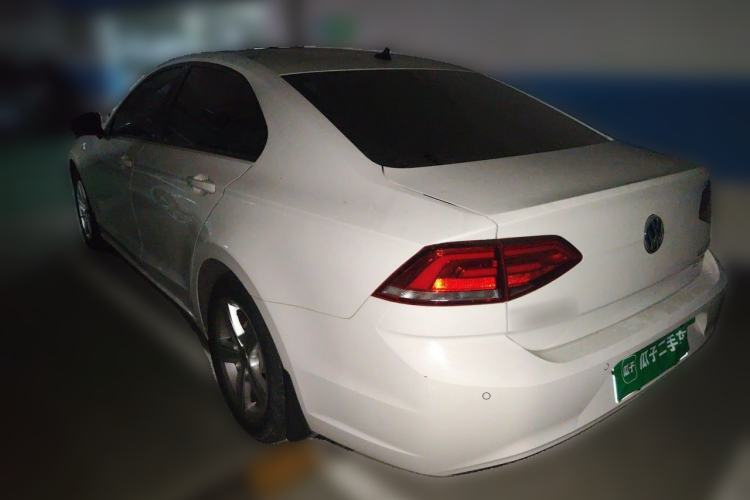 Used Volkswagen Lamando 2015 230TSI DSG Fashion Edition Rear Left 45 Deg