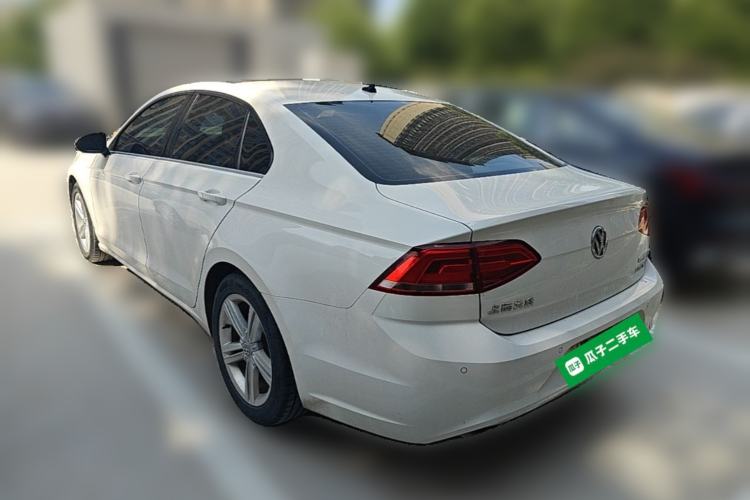 Used Volkswagen Lamando 2015 280TSI DSG Comfort Edition Rear Left 45 Deg
