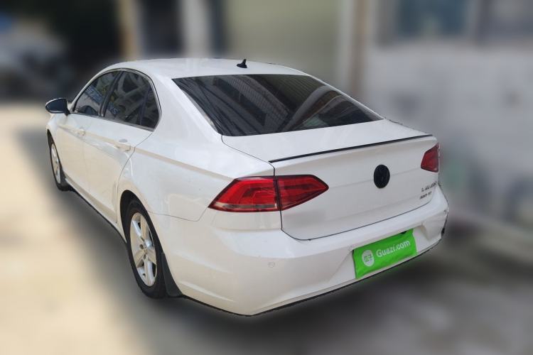 Used Volkswagen Lamando 2015 230TSI DSG Fashion Edition Rear Left 45 Deg
