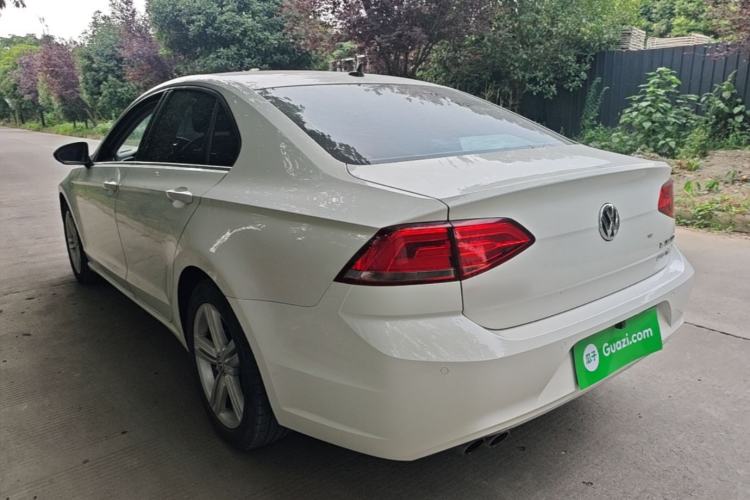 Used Volkswagen Lamando 2015 280TSI DSG Comfort Edition Rear Left 45 Deg