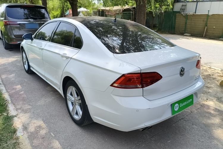 Used Volkswagen Lamando 2015 330TSI DSG Comfort Edition Rear Left 45 Deg