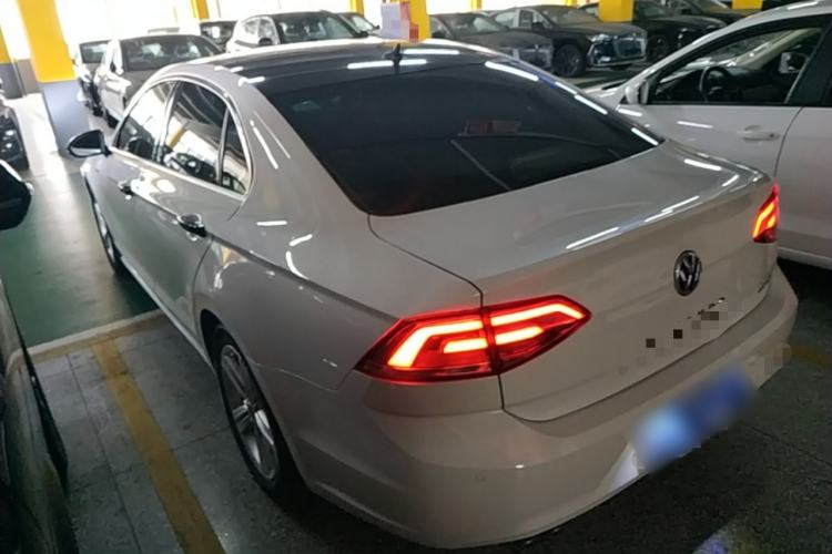 Used Volkswagen Lamando 2015 280TSI DSG Comfort Edition Rear Left 45 Deg