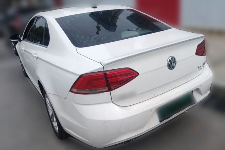 Used Volkswagen Lamando 2015 330TSI DSG Comfort Edition Rear Left 45 Deg