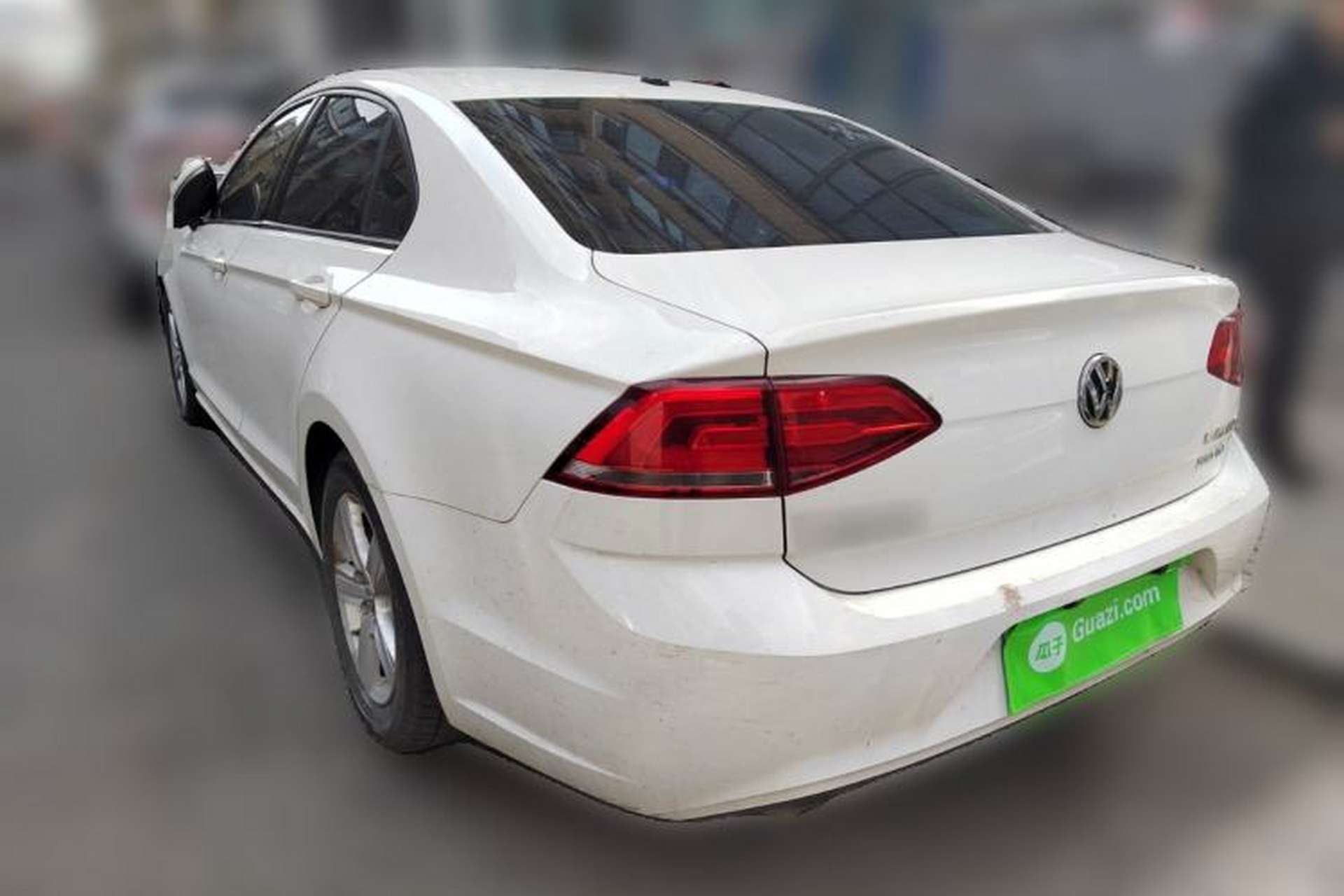 Used Volkswagen Lamando 2015 230TSI Manual Trend Edition Rear Left 45 Deg
