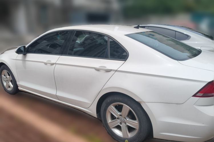 Used Volkswagen Lamando 2015 230TSI DSG Fashion Edition Rear Left 45 Deg