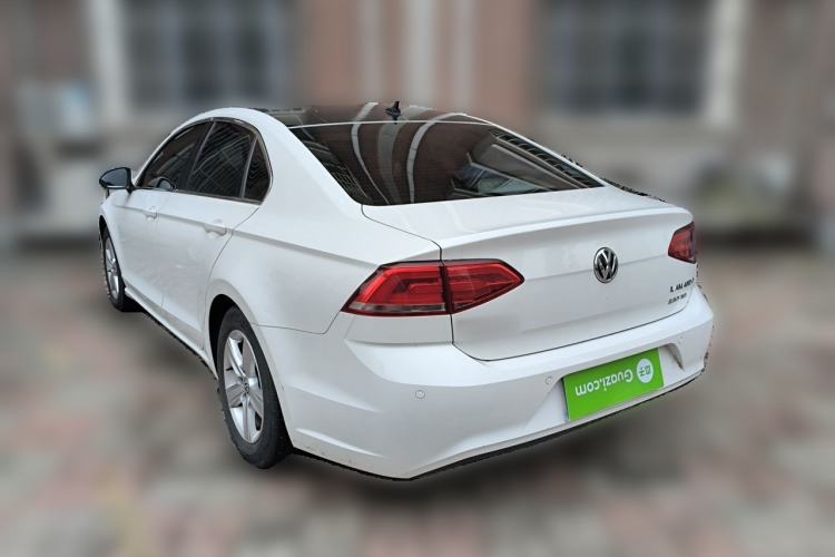 Used Volkswagen Lamando 2015 230TSI DSG Fashion Edition Rear Left 45 Deg