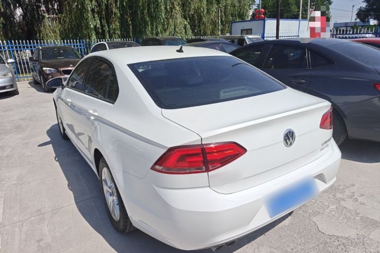 Used Volkswagen Lamando 2015 230TSI DSG Fashion Edition Rear Left 45 Deg