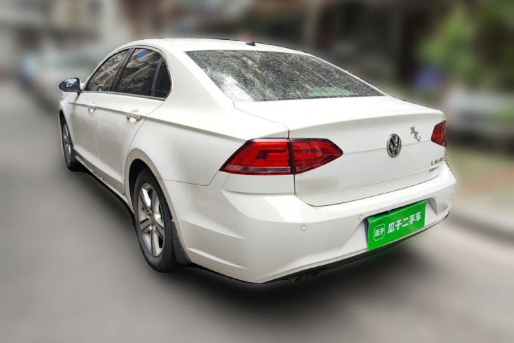 Used Volkswagen Lamando 2015 230TSI DSG Fashion Edition Rear Left 45 Deg