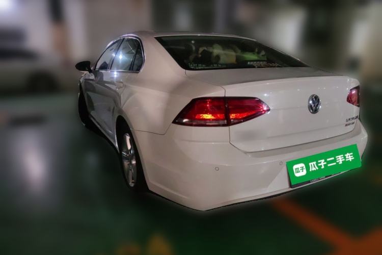 Used Volkswagen Lamando 2015 230TSI DSG Fashion Edition Rear Left 45 Deg