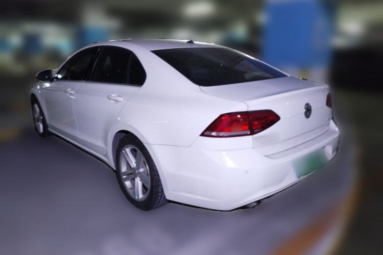 Used Volkswagen Lamando 2015 280TSI DSG Comfort Edition Rear Left 45 Deg