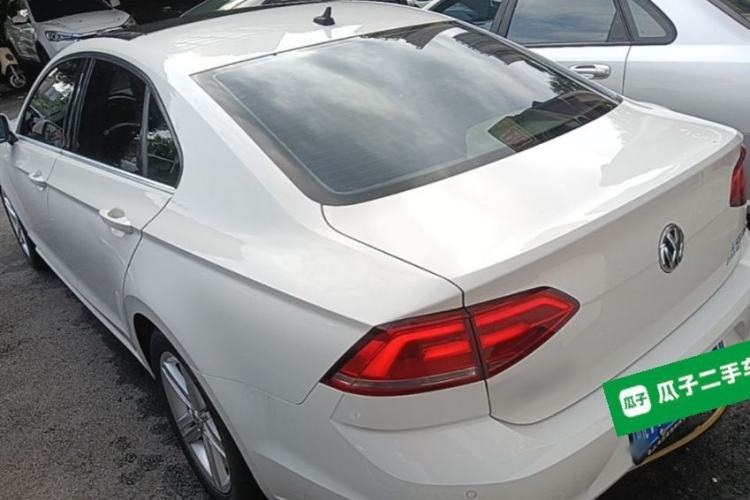 Used Volkswagen Lamando 2015 280TSI DSG Comfort Edition Rear Left 45 Deg