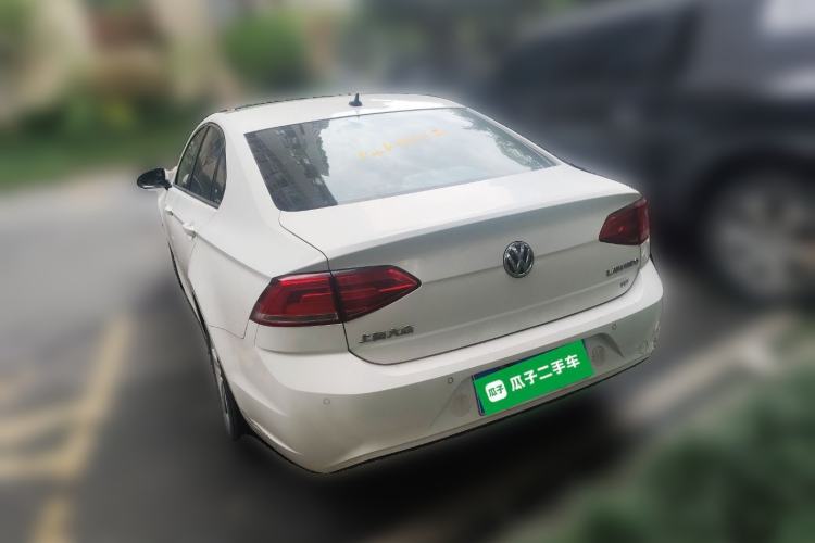 Used Volkswagen Lamando 2015 230TSI Manual Trend Edition Rear Left 45 Deg