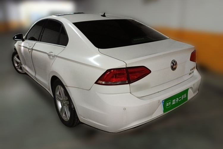 Used Volkswagen Lamando 2015 280TSI DSG Comfort Edition Rear Left 45 Deg
