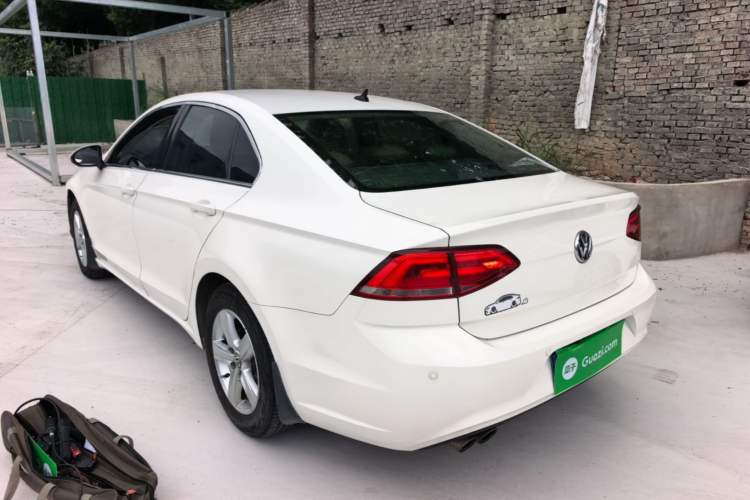 Used Volkswagen Lamando 2015 230TSI DSG Fashion Edition Rear Left 45 Deg