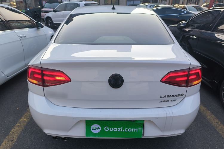 Used Volkswagen Lamando 2015 280TSI DSG Comfort Edition Rear