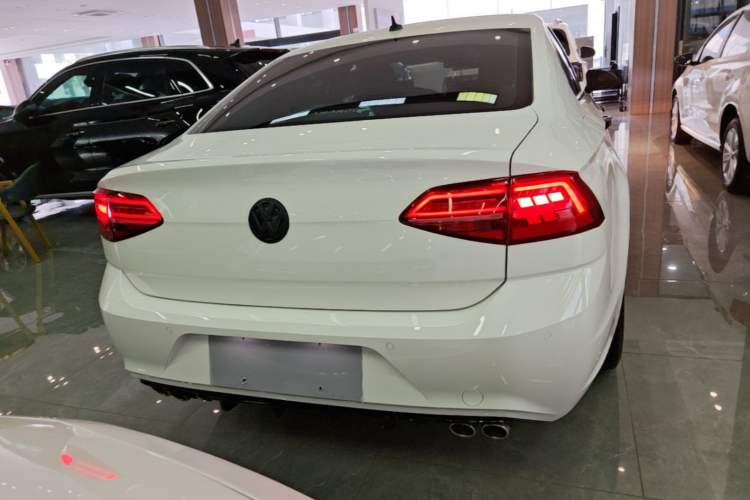 Used Volkswagen Lamando 2015 280TSI DSG Comfort Edition Rear