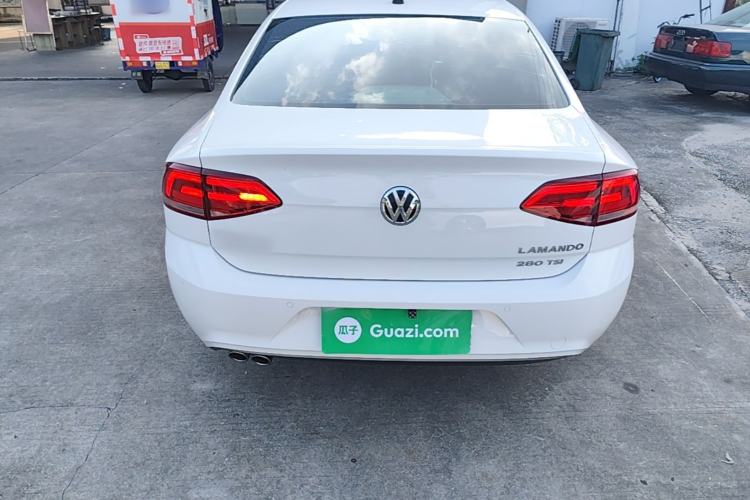 Used Volkswagen Lamando 2015 280TSI DSG Comfort Edition Rear
