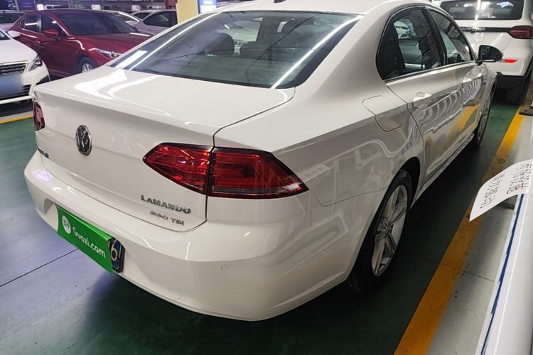 Used Volkswagen Lamando 2015 330TSI DSG Comfort Edition Rear Right 45 Deg