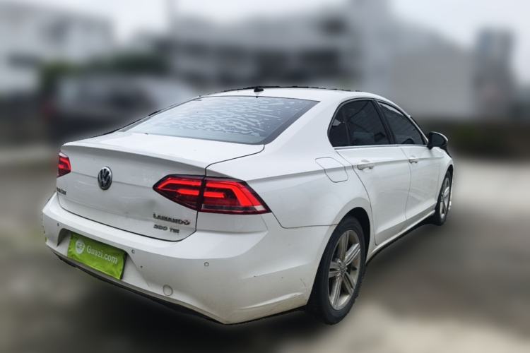 Used Volkswagen Lamando 2015 280TSI DSG Comfort Edition Rear Right 45 Deg