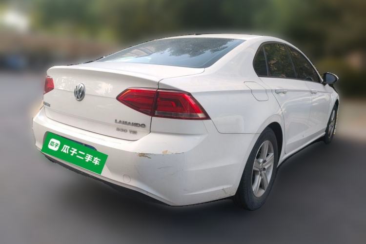 Used Volkswagen Lamando 2015 230TSI DSG Fashion Edition Rear Right 45 Deg