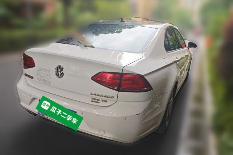 Used Volkswagen Lamando 2015 280TSI DSG Comfort Edition Rear Right 45 Deg