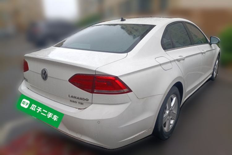 Used Volkswagen Lamando 2015 230TSI DSG Fashion Edition Rear Right 45 Deg