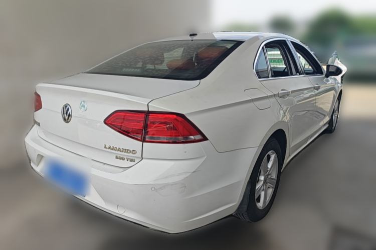 Used Volkswagen Lamando 2015 230TSI DSG Fashion Edition Rear Right 45 Deg