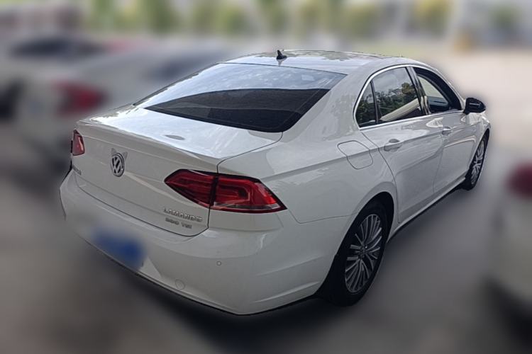 Used Volkswagen Lamando 2015 280TSI DSG Luxury Edition Rear Right 45 Deg