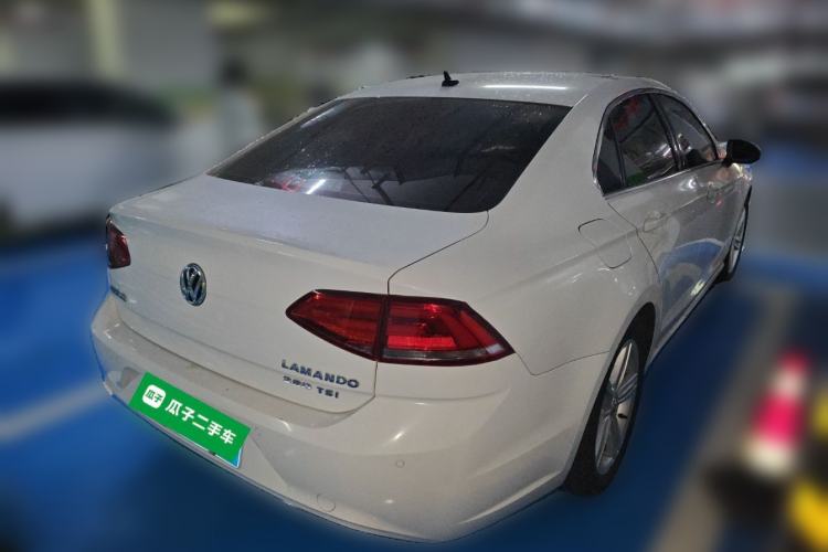 Used Volkswagen Lamando 2015 280TSI DSG Comfort Edition Rear Right 45 Deg