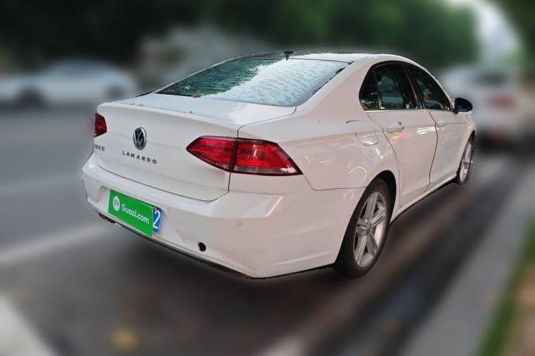 Used Volkswagen Lamando 2015 280TSI Manual Comfort Edition Rear Right 45 Deg