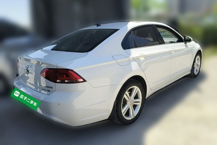 Used Volkswagen Lamando 2015 280TSI DSG Comfort Edition Rear Right 45 Deg