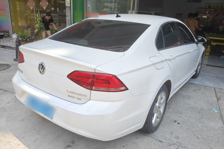 Used Volkswagen Lamando 2015 230TSI DSG Fashion Edition Rear Right 45 Deg