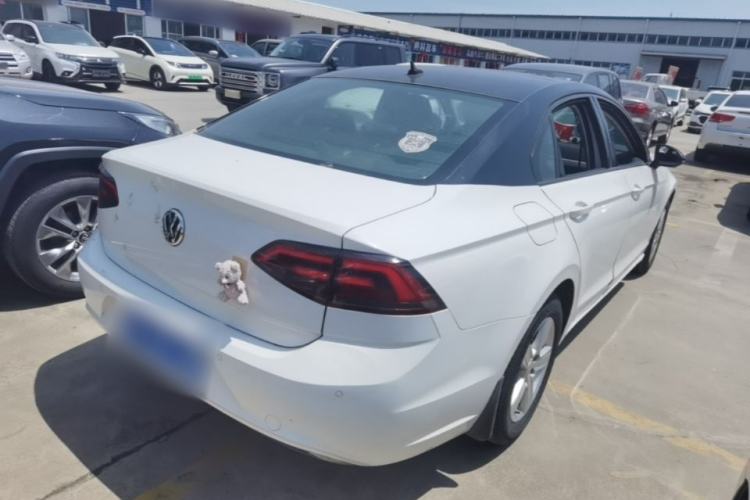 Used Volkswagen Lamando 2015 230TSI DSG Fashion Edition Rear Right 45 Deg