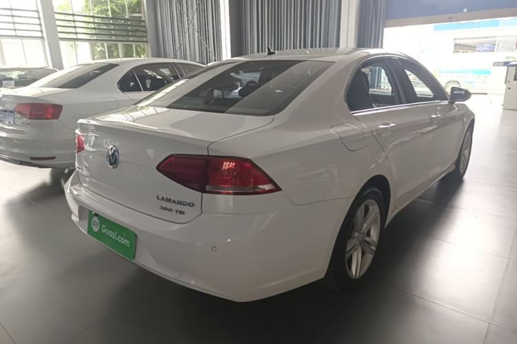 Used Volkswagen Lamando 2015 280TSI DSG Comfort Edition Rear Right 45 Deg