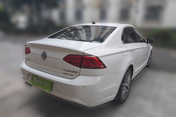 Used Volkswagen Lamando 2015 280TSI DSG Luxury Edition Rear Right 45 Deg