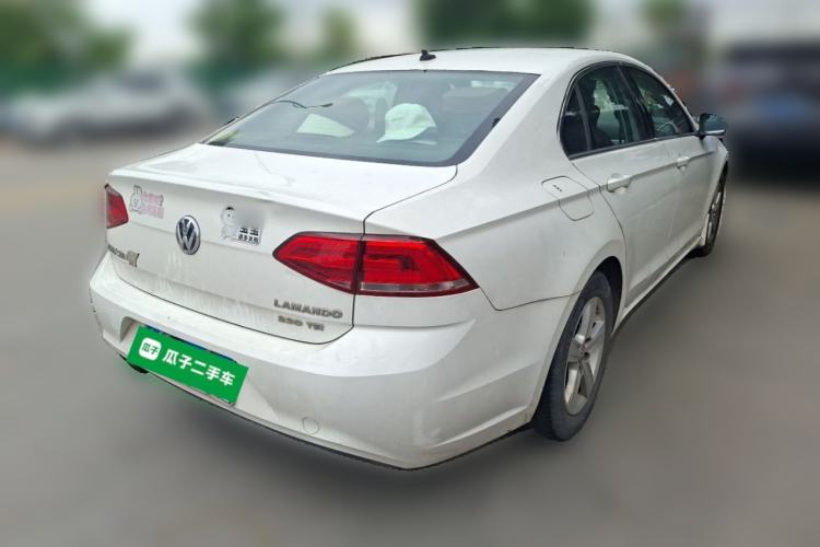 Used Volkswagen Lamando 2015 230TSI DSG Fashion Edition Rear Right 45 Deg