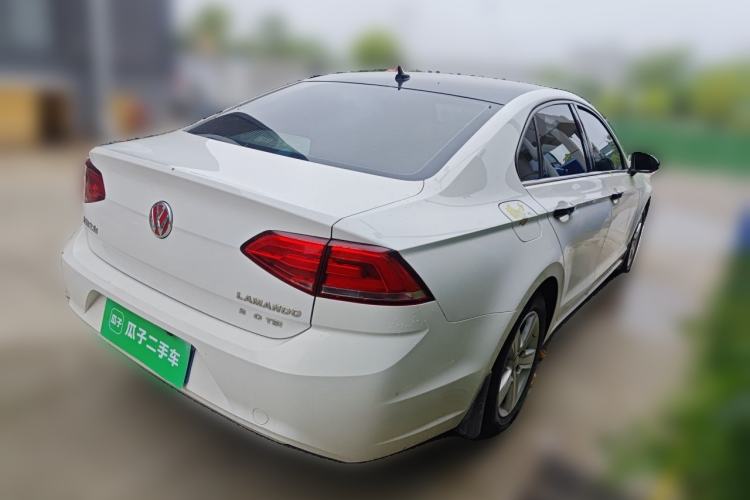 Used Volkswagen Lamando 2015 230TSI Manual Trend Edition Rear Right 45 Deg