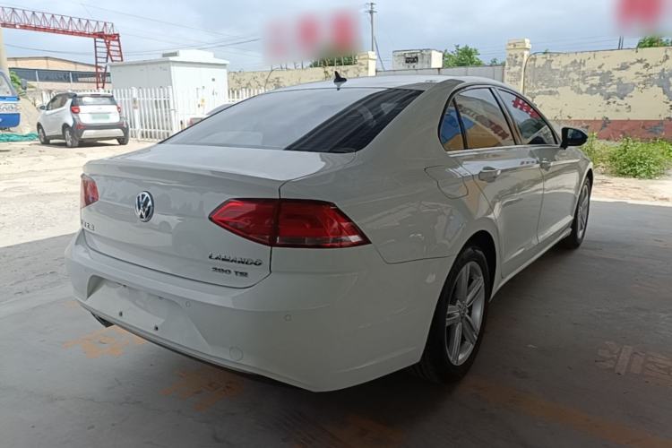 Used Volkswagen Lamando 2015 280TSI DSG Comfort Edition Rear Right 45 Deg